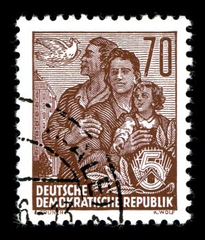 Stamps_GDR%2C_Fuenfjahrplan%2C_70_Pfennig%2C_Buchdruck_1955.jpg