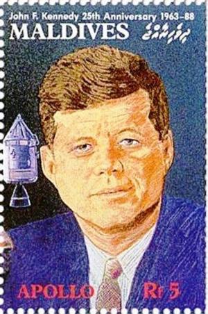 Colnect-4172-534-Space-module-and-Kennedy.jpg