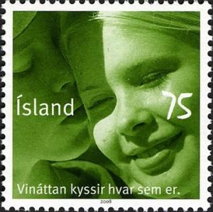 Colnect-3934-318-People-kissing-in-photograph-colour-Green.jpg